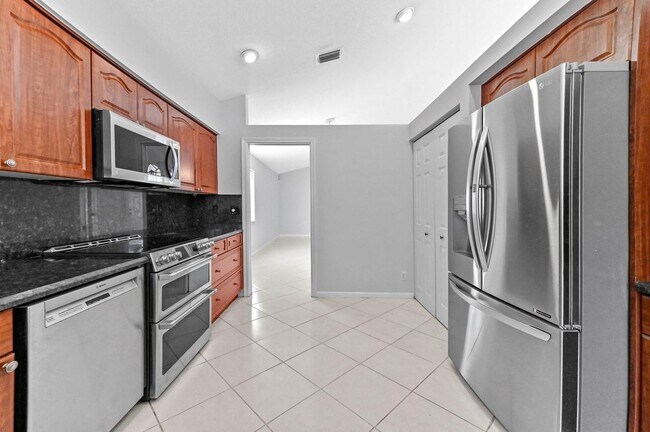 14066 Glenlyon Ct