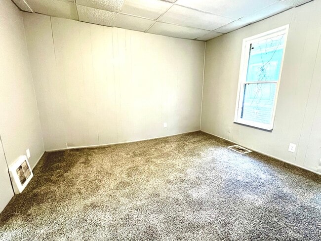 Photo - 1601 S Linwood Ave