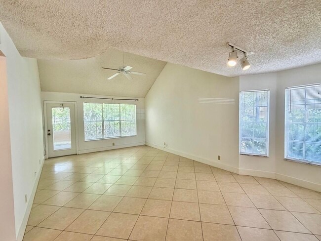 Photo - 6308 La Costa Dr Unit D