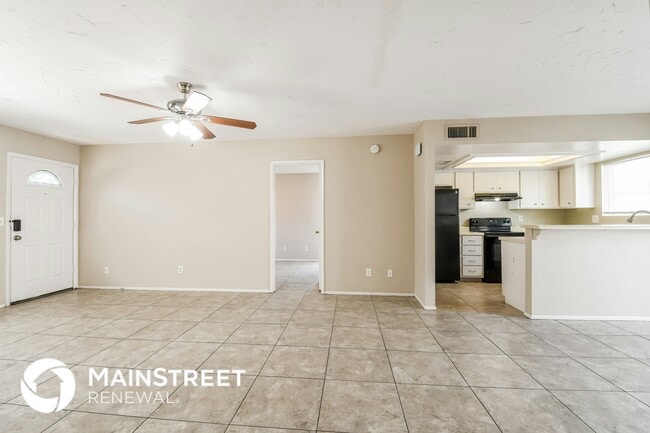 Photo - 2833 E Beck Ln