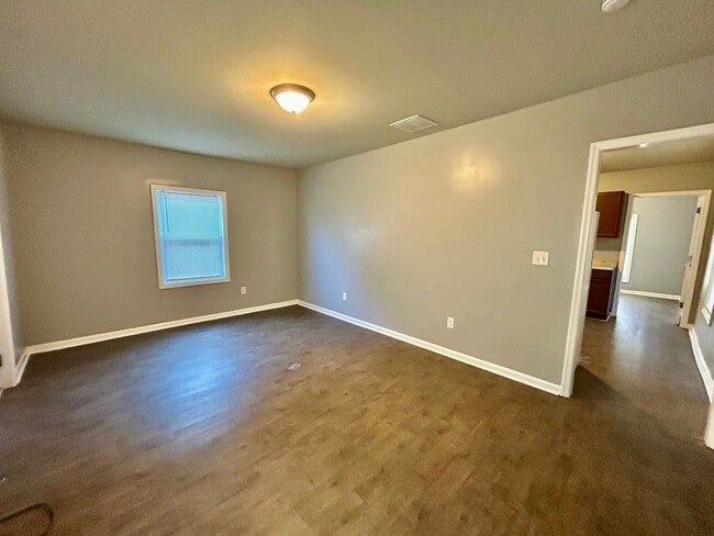 Photo - 1 Bedroom House Downtown!