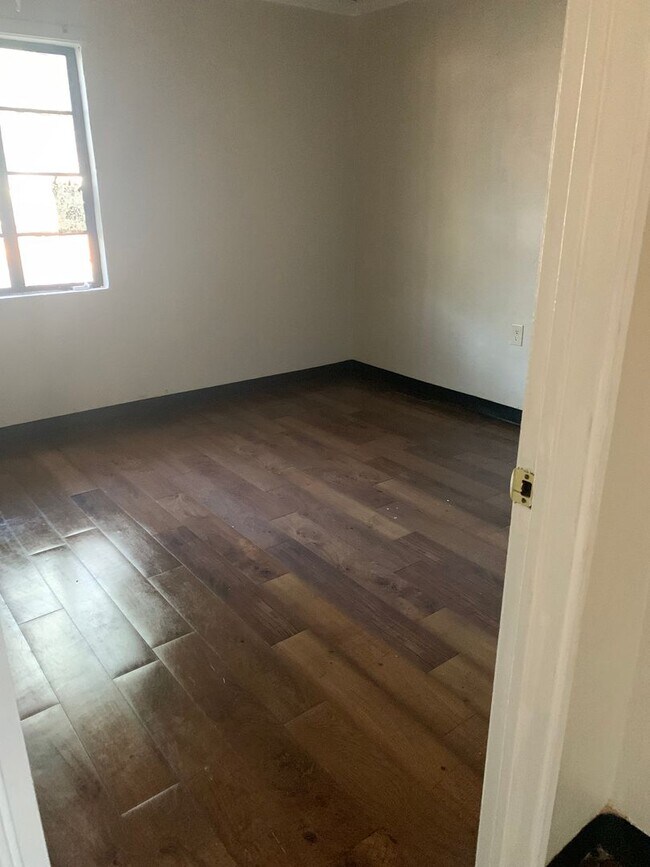 Photo - 309 S Cleveland St