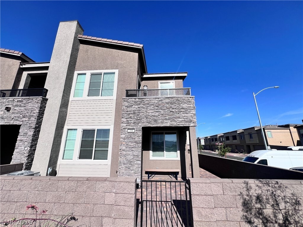 Photo - 358 Powell Crest Dr