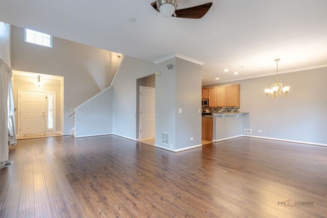 1880 Maureen Dr
