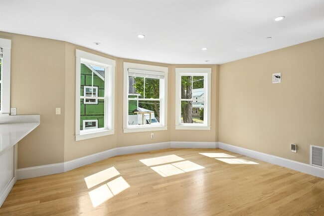 Photo - 8 Water St Unit 2