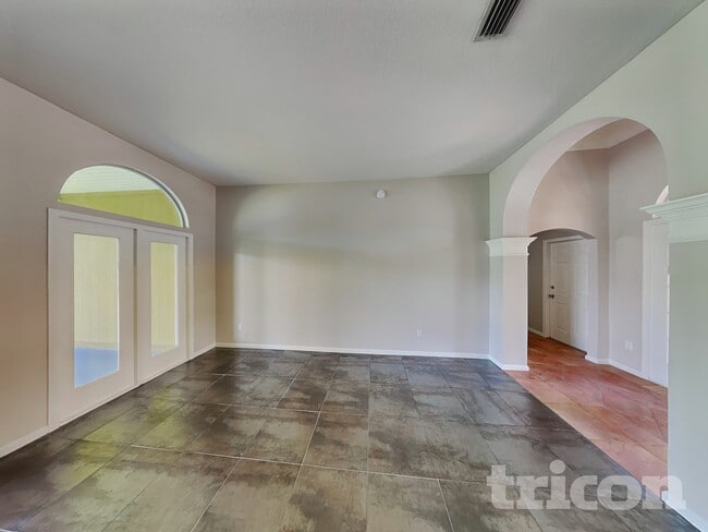 Photo - 928 Heritage Lakes Dr