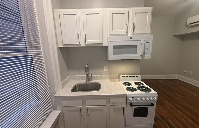 Photo - 2724 Jefferson Ave Unidad 2724-02