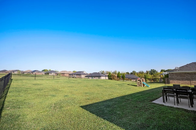 Photo - 547 Southern Cross Dr