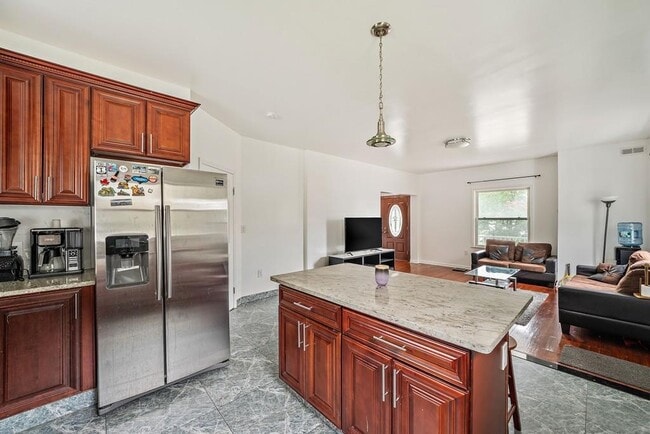 72 Standish Ave Unit 1