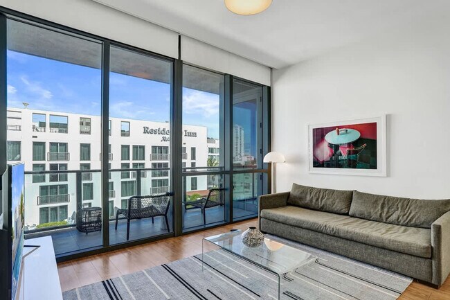 Photo - 1220 17th St Unidad SI ID1503941P