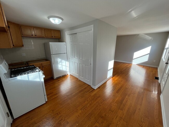 Photo - **REMODELED 2-BEDROOM HOME w/ CARPORT IN B...
