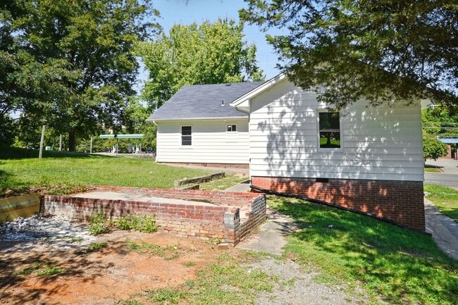 Photo - Four Bedroom Home!