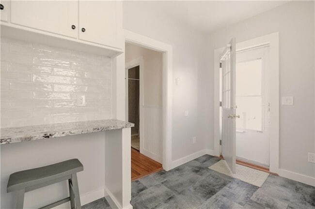 Photo - 65 Maple Ave