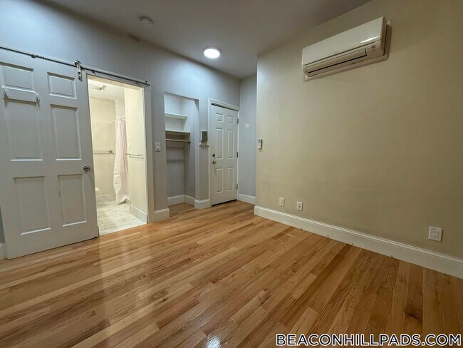 Photo - 51 Joy St Unit 1R