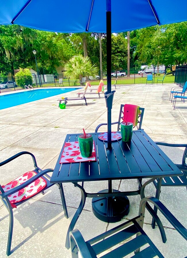 Pool table - Residences at Port Royal Rental