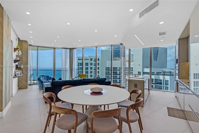 Photo - 18975 Collins Ave Unidad 2904