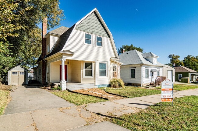 Building Photo - Please View 3D Virtual Walk-Through Before...