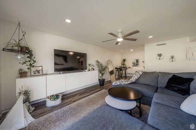 Photo - GORGEOUS MURRAY CONDO!!! Unidad E28