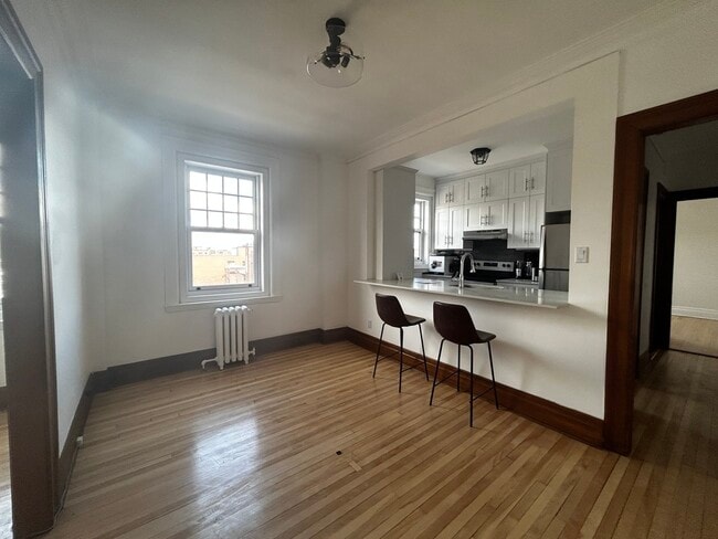 Photo - 418 Claremont