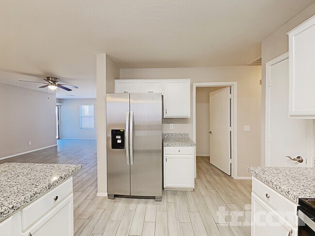 Photo - 37144 W Amalfi Ave