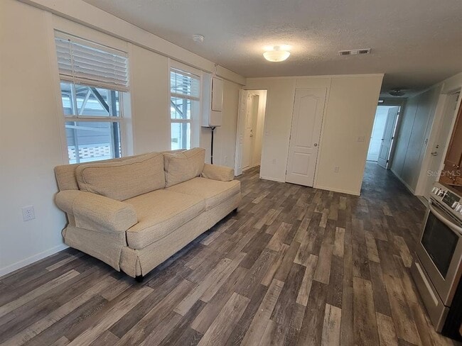 Photo - 5700 Holiday Park Blvd