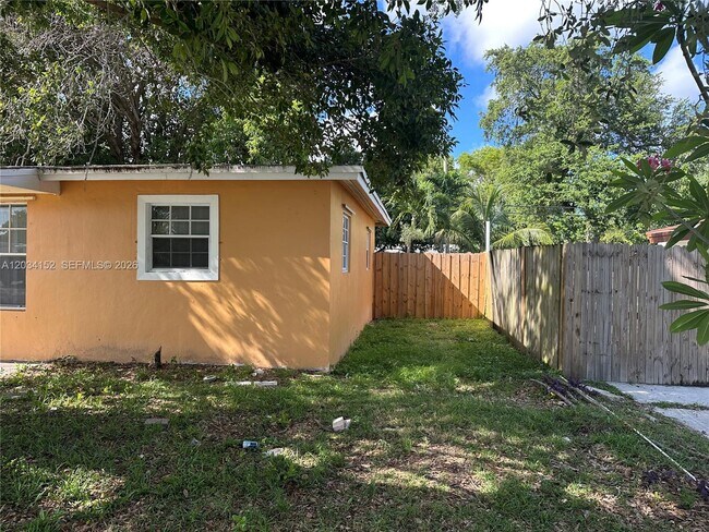 Photo - 4141 SW 32nd Dr