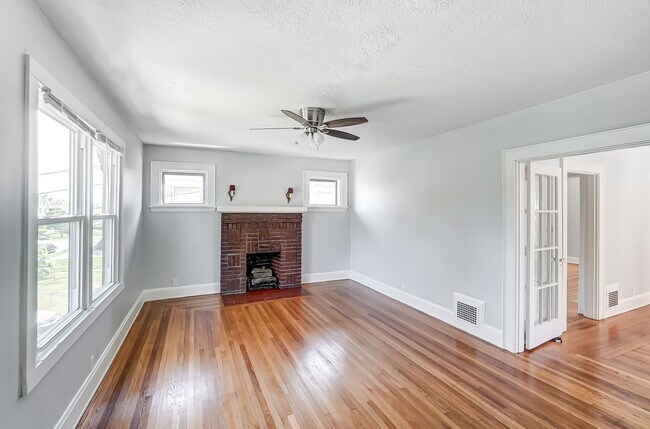 Photo - 3627 Zinsle Ave Unit 2