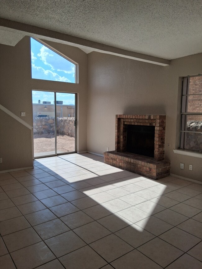 Photo - 3119 Voss Dr