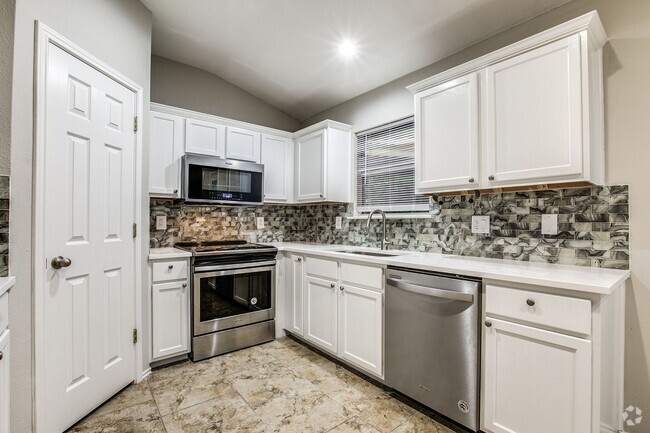 Building Photo - Remodeled single story 4 bedroom - Beautif... Rental