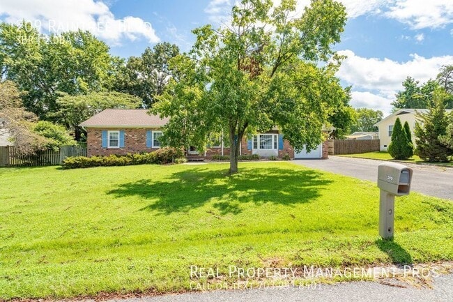 Photo - 209 Raintree Blvd
