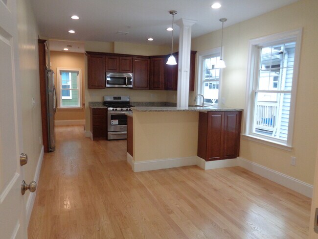 Photo - 121 Hancock St Unidad 1