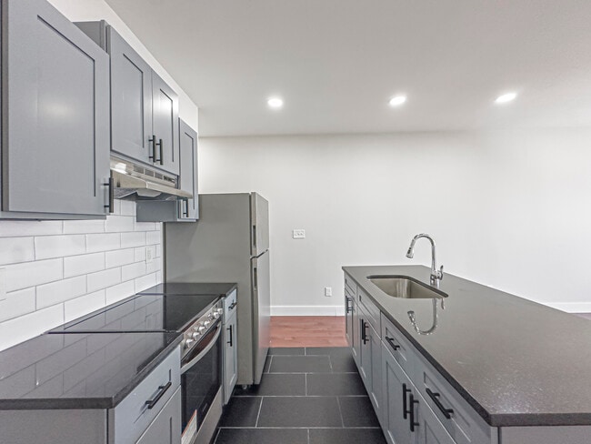 Photo - 1806 W Ontario St Unit 2