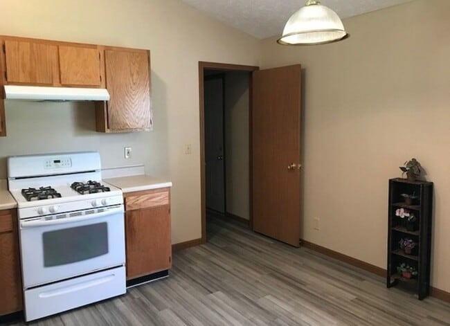 Photo - Private Room for Rent - Ideal for Student or Professional Unit Rm 3 - Rm 3