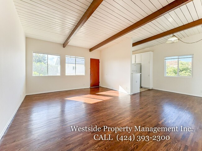 Building Photo - 5319 Inglewood Blvd Unit 9