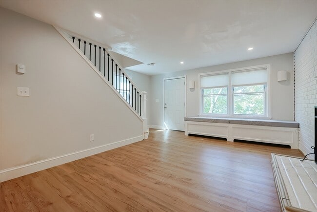 Photo - 115 Green St