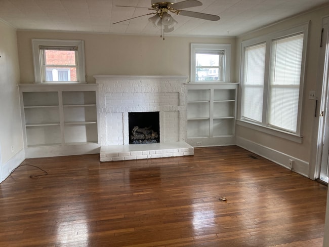 Photo - 301 W G St Unit A