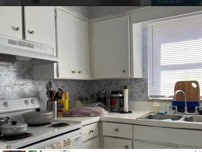 Photo - 7210 N Manhattan Ave Unit 1724