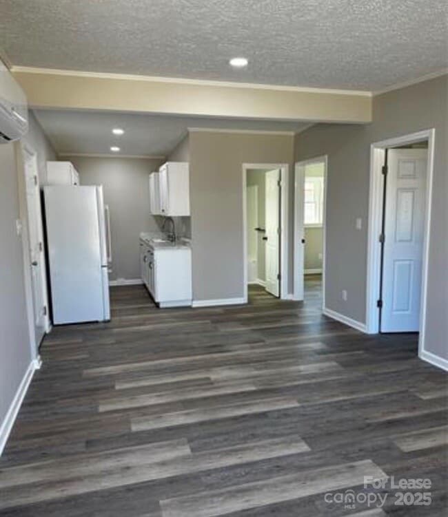 Photo - 307 Major Conley Rd