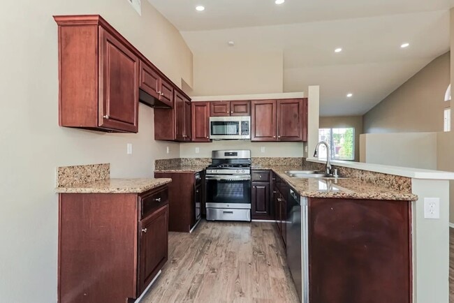 Photo - 3346 N Carnation Dr