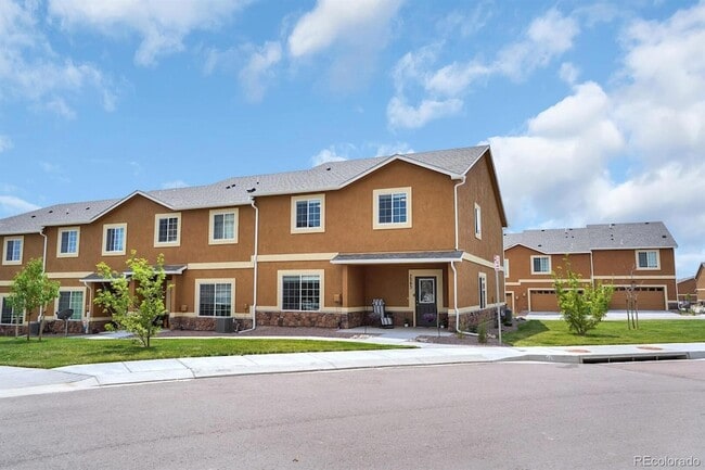 Photo - 7543 Red Fir Pt