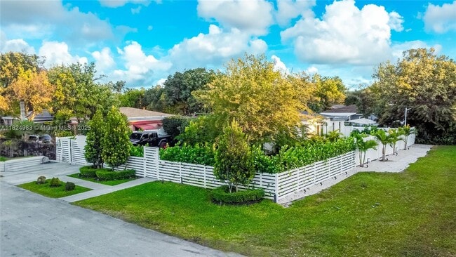 Photo - 532 NW 100th St