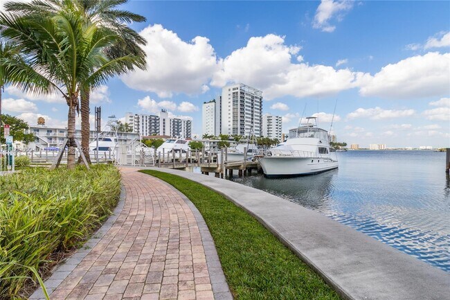 Photo - 7900 Harbor Island Dr Unit 712