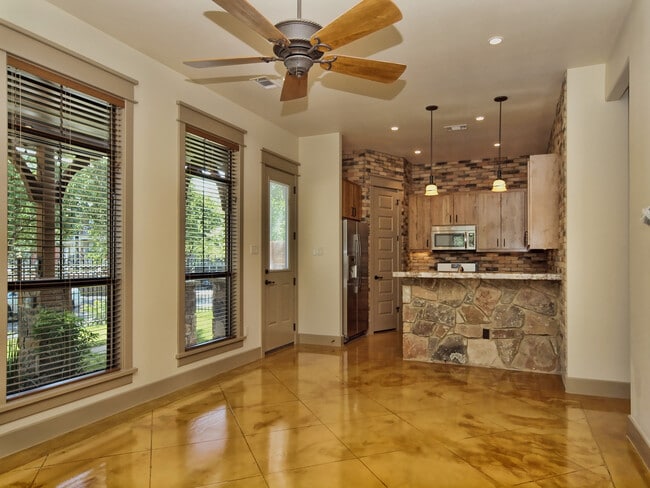 Photo - 2917 Rio Grande St
