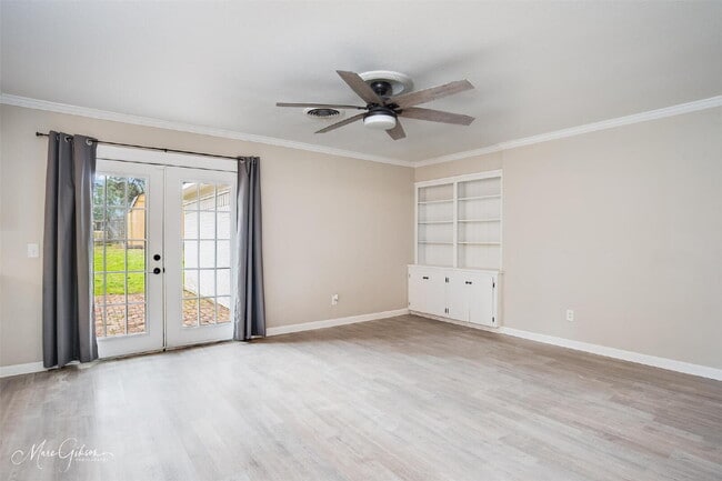 Photo - 9413 Garfield Dr