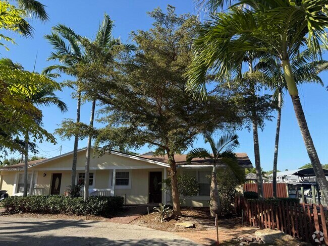 Building Photo - 2565 Old Donald Ross Rd Rental