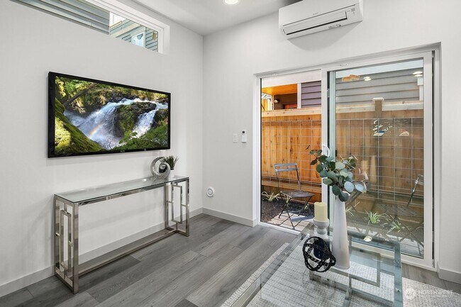 Photo - Modern 2 bed 2 bath town house available for move NOW