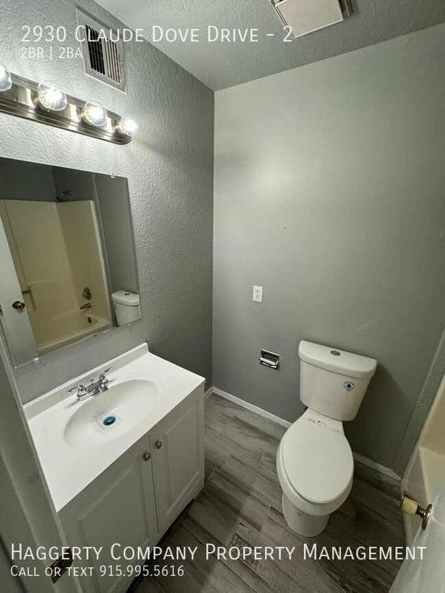 Photo - 2930 Claude Dove Dr