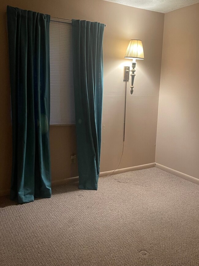 Photo - 283 Alpine Dr