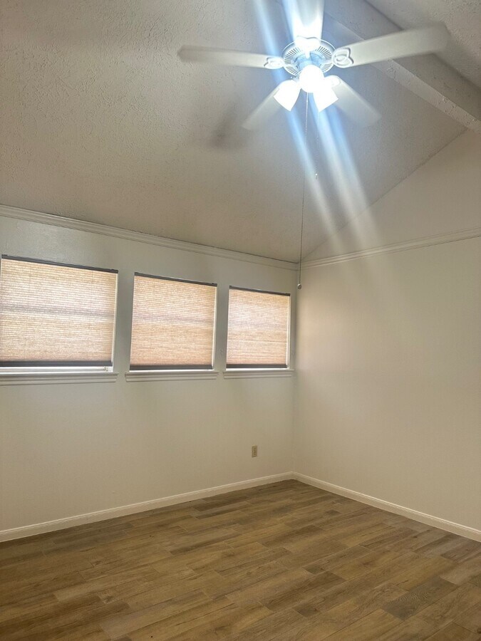 Photo - 3146 Bonney Briar Dr