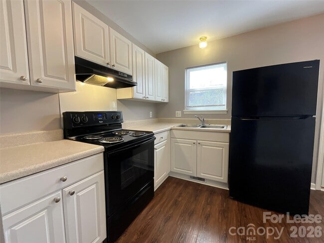 Photo - 1520 N Main Ave Unit 20